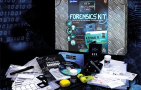 New Scotland Yard Forensics kit